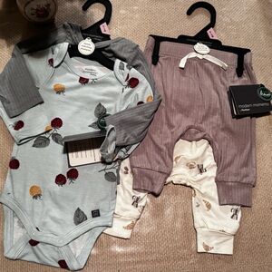 Modern Moments baby bundle onesies and pants sz 0-3m